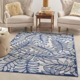 Indoor/outdoor gray/blue 6 'x 9' small carpet; (6x9) (material: Polypropylene, Color: Ivory/Navy)